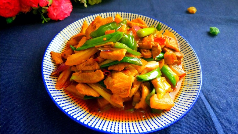 香浓家常菜  青蒜回锅肉,成品图来一张。