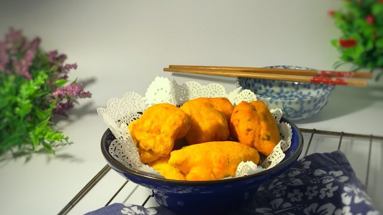 炸面团子