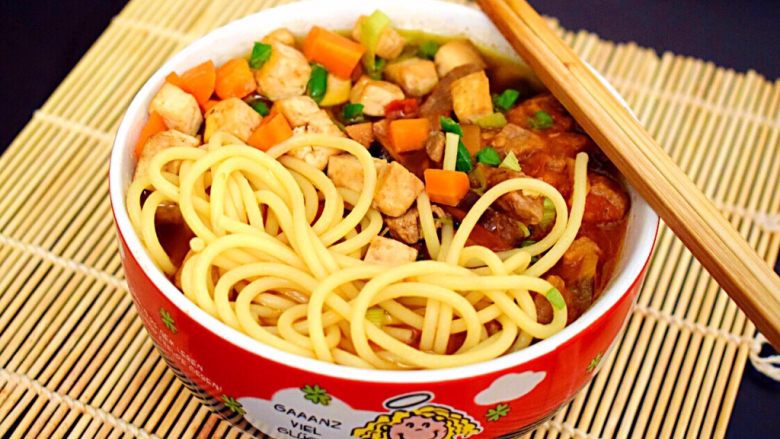 牛肉豆腐意面