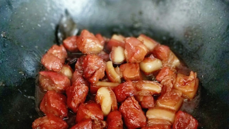 上海特色&秘制红烧肉,大火收汤,可以不用收特别干,当然也可以根据个人喜欢啦!