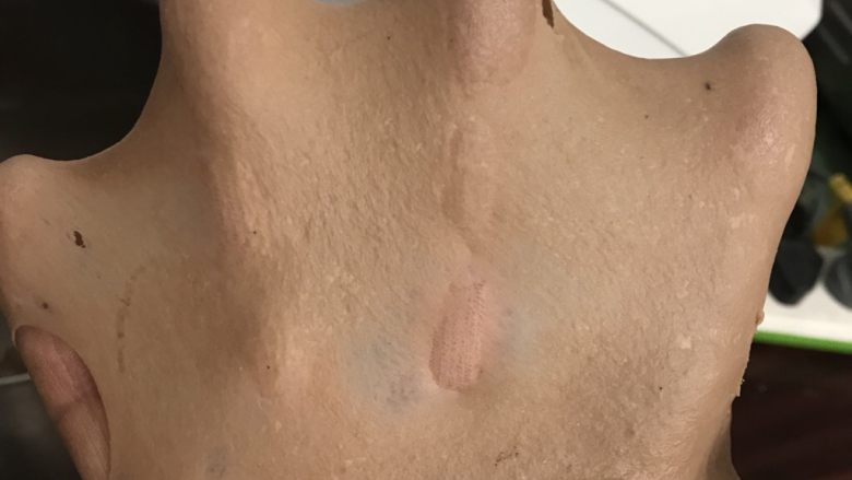 蔓越梅巧克力软欧,揉成面团后转5档揉至接近完全扩展阶段如图,面膜比较结实