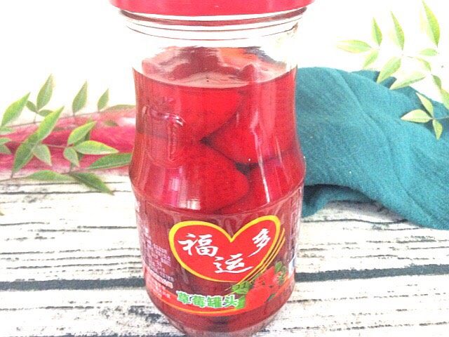 果味芝麻龙利鱼,<a style='color:red;display:inline-block;' href='/shicai/ 24038'>草莓罐头</a>