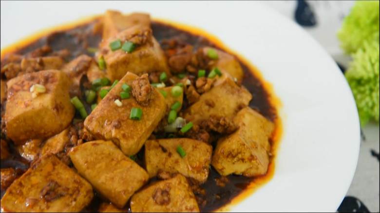 嫩滑爽口,简单又下饭的家常菜肴——麻婆豆腐,源自天府之国的美味。
