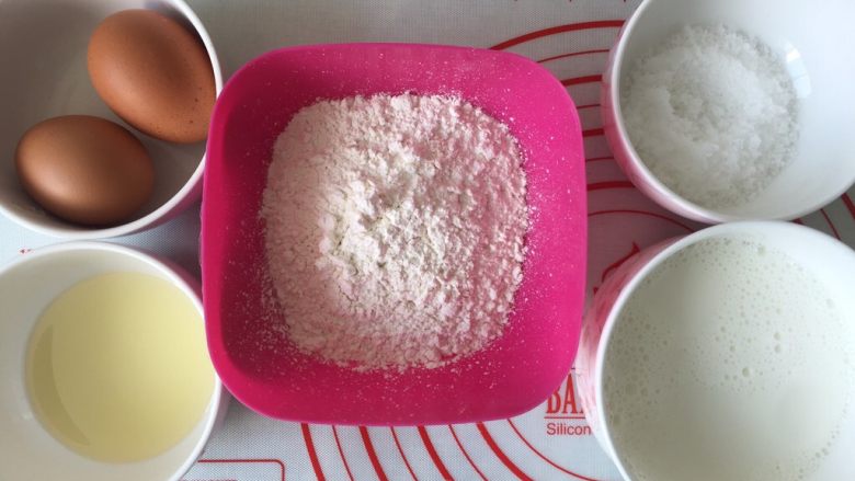 原味松饼(蛋白打发版),把材料准备好
