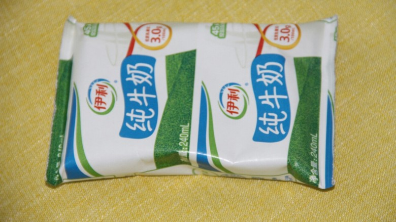 巧克力香蕉奶,<a style='color:red;display:inline-block;' href='/shicai/ 219'>牛奶</a>要纯的