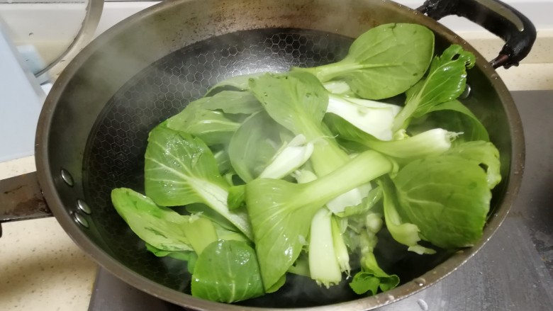 有眼不识金镶玉,洗锅,倒入青菜