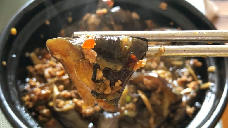 肉末茄子煲,啊~~张嘴😋