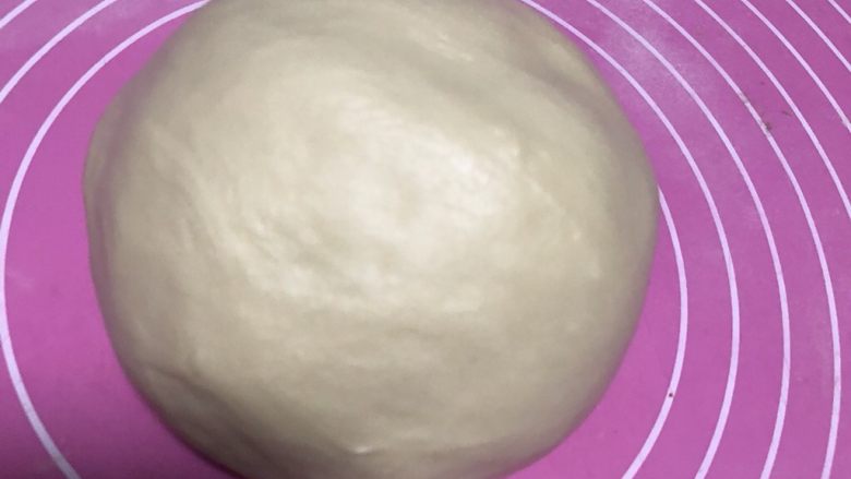 奶酪系列之:奶油奶酪吐司,滚圆面团