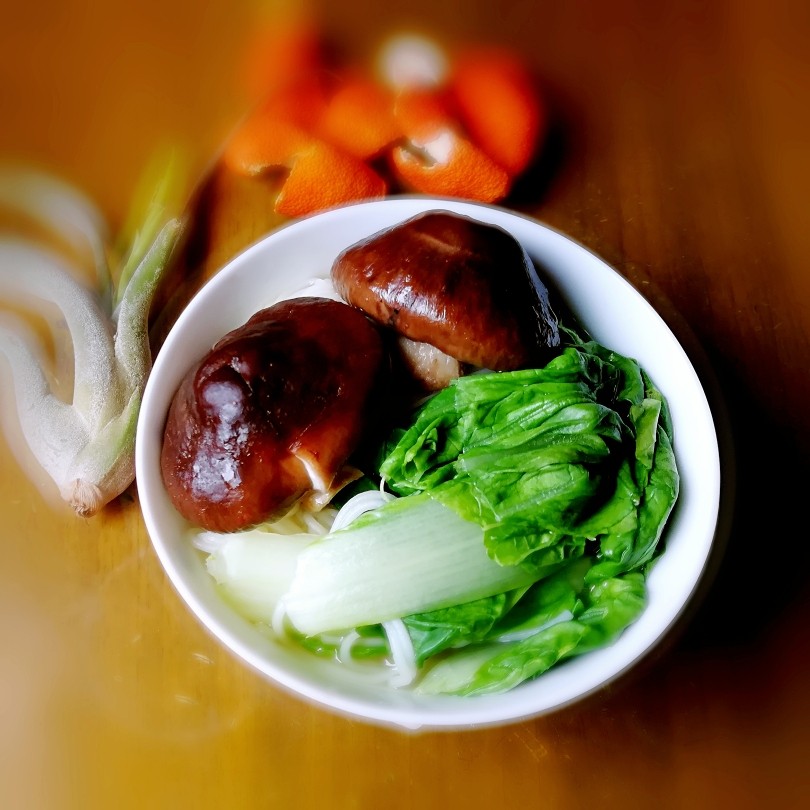 电饭煲版青菜香菇面