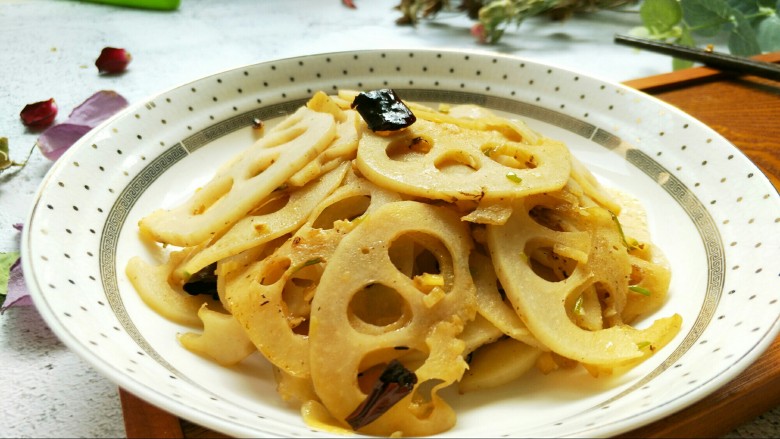 炝炒莲藕
