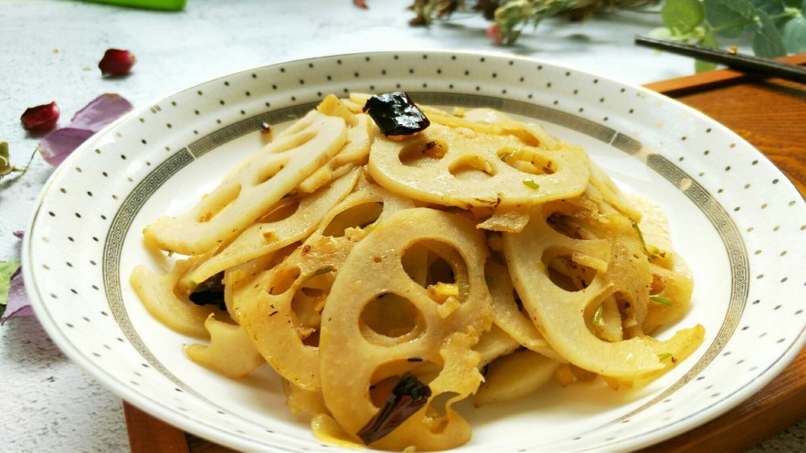 炝炒莲藕