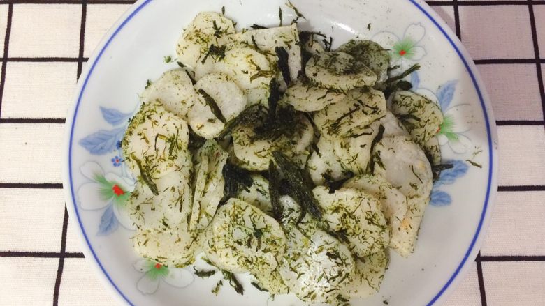 海苔炒年糕,不用加盐和味精,即可出锅