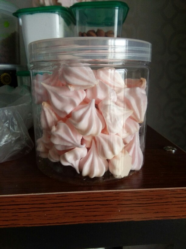 蛋白糖,装罐~美美的粉色