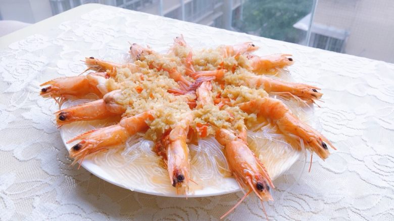 蒜蓉粉丝蒸虾,成品图