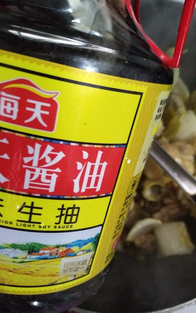 酸汤鸡腿,加生抽