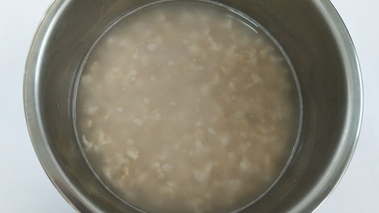 蔓越莓燕麦粥,燕麦中加水