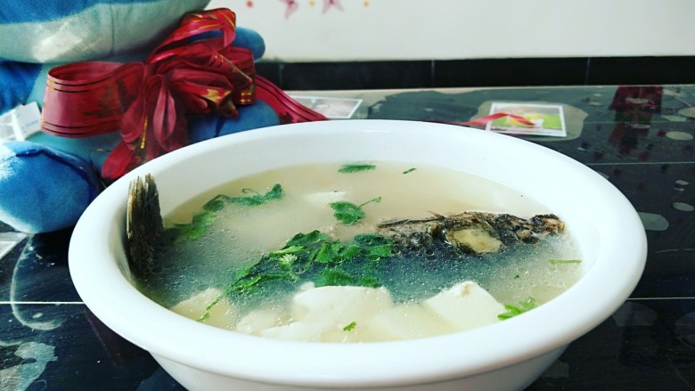 鲫鱼豆腐汤,成品图