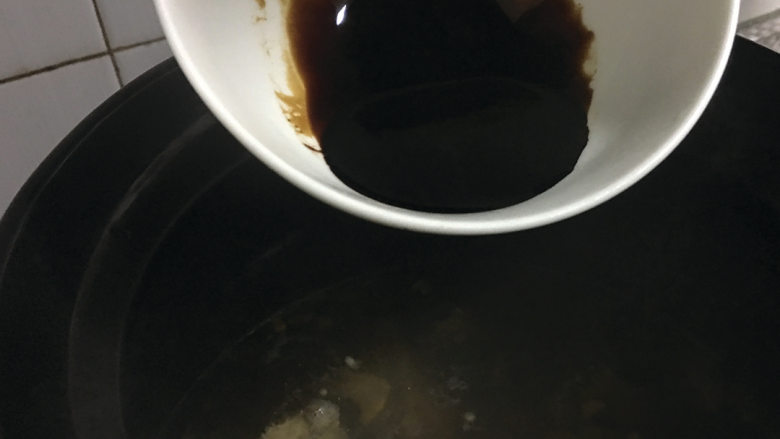 药材肉骨茶,入老抽