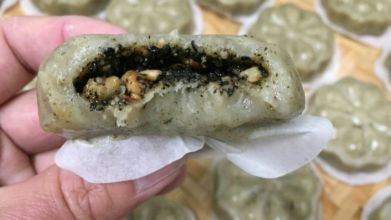 糯米青团/清明粿,其实可以包自己喜欢的馅,甜的,咸的都可以