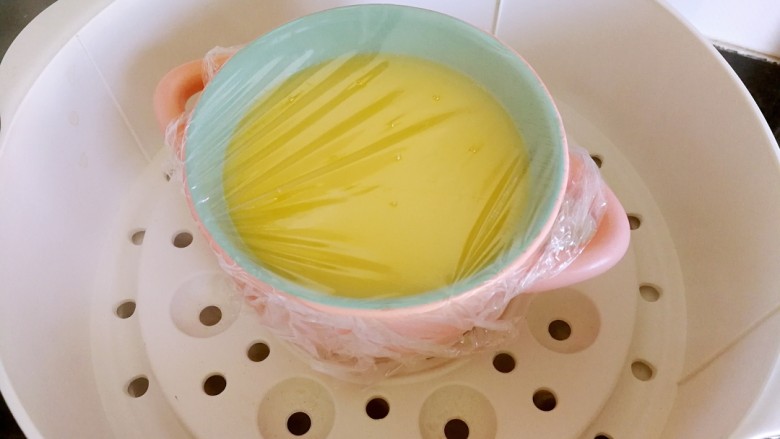 『宝宝辅食12➕』网格蒸蛋,冷水上锅,水开后大火蒸10-15分钟,关火后焖2分钟