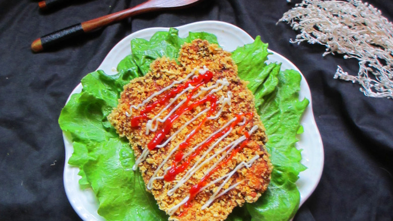 香酥鸡排,外衣金黄酥脆，够劲