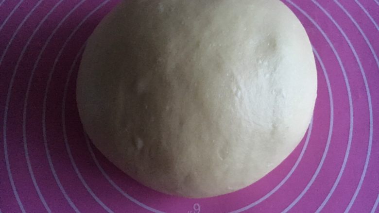 香米粥吐司
~~附吐司问题汇总,滚圆盖保鲜膜发酵至两倍大小