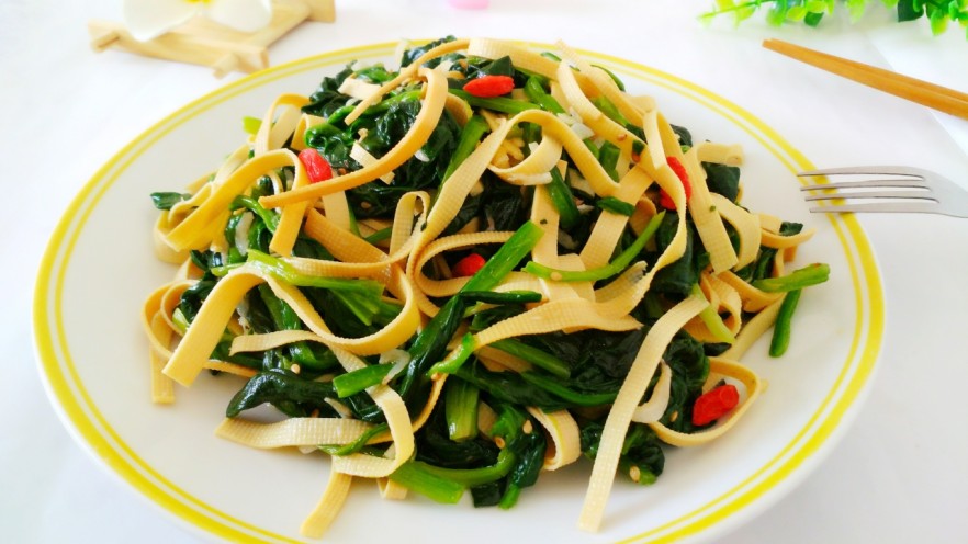 豆皮拌菠菜