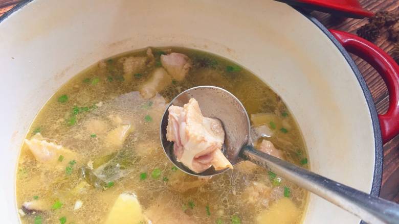 鸡肉版“腌笃鲜”,成品,鲜咸味美!