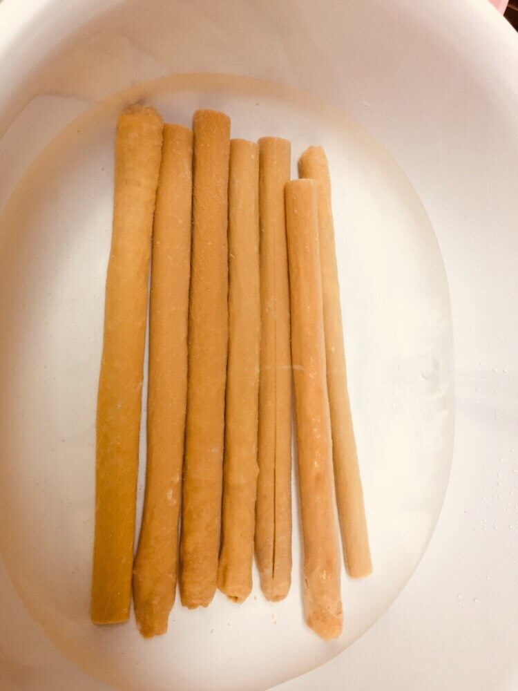 豆筋烧排骨,七根,用纯净水水泡一下午,热水效果更快