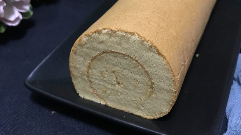 红糖戚风蛋糕卷(后蛋法),成品图