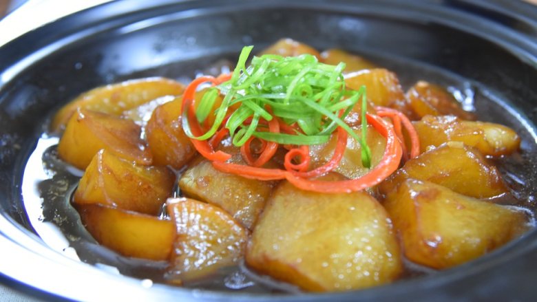 鲜美宴客大菜，咸鲜中带着一丝甜味的鲍汁萝卜