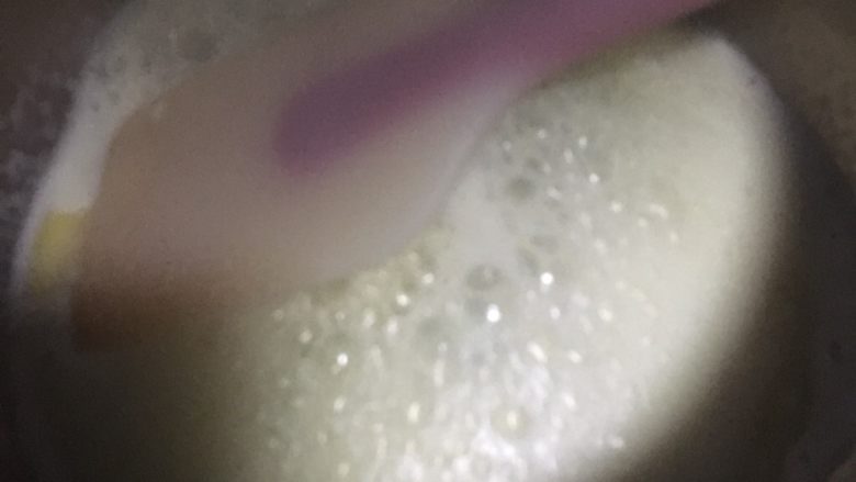 超熟牛奶吐司
～～附中种面团问题总汇,小火煮至沸腾