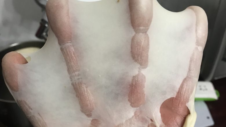 奶香葡萄干吐司
,揉至完全扩展阶段,出手套膜洞口边上是光滑的