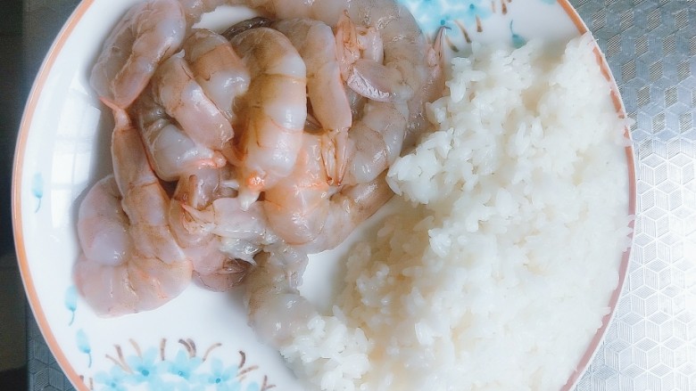 自制虾条,虾肉剥壳去虾线