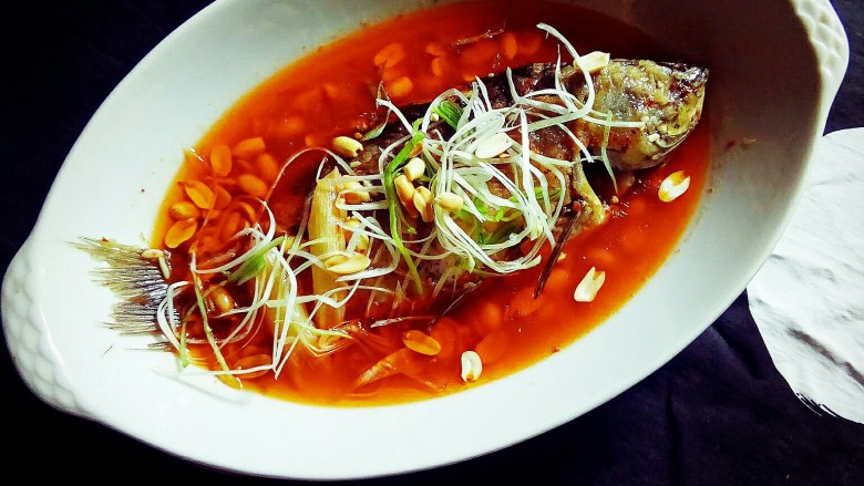 江湖菜 邮亭鲫鱼,端上餐桌