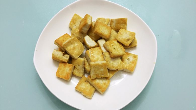 肉末豆腐,盛出备用