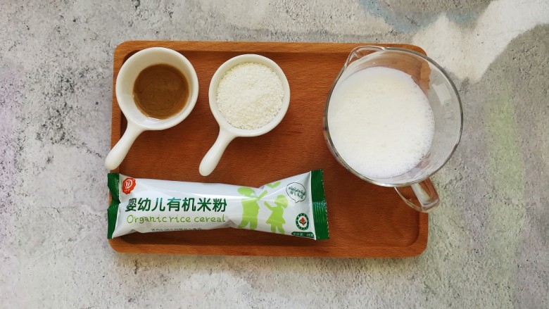 红枣花生芝麻奶糊,准备食材