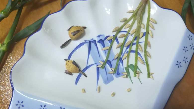 #吃唐诗品宋词#两只黄鹂鸣翠柳,调整黄鹂鸟的位置,摆成你想要的样子。