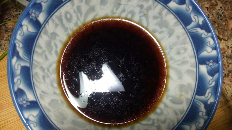 甜烧排骨,两勺酱油一勺醋备用