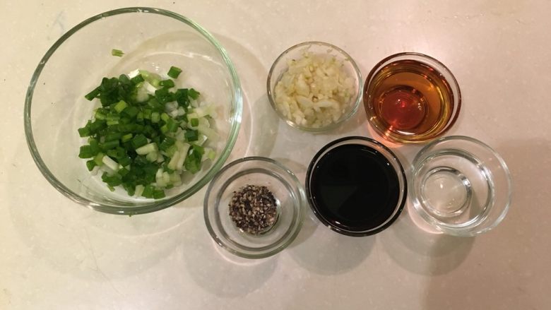疯狂情人!培根枫糖鸡翅,按分量准备好.