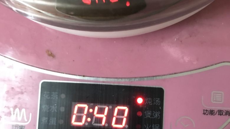 蛋蒸香肠,炖汤四十分钟
