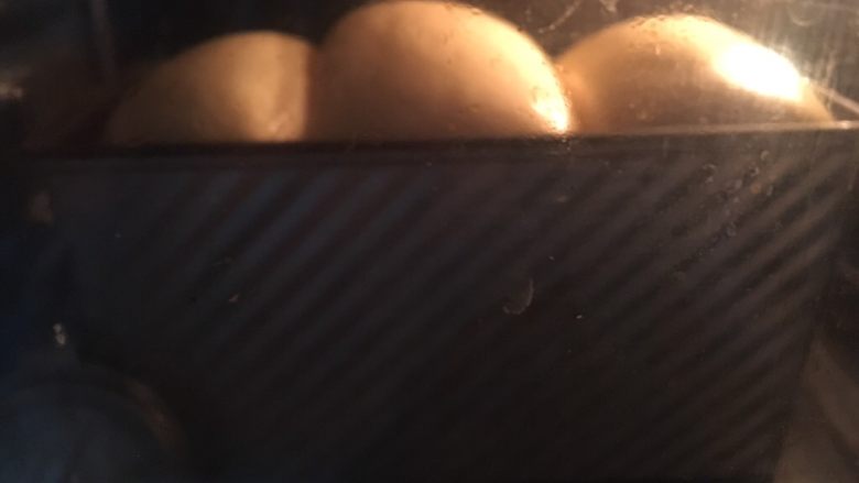 超熟牛奶吐司
～～附中种面团问题总汇,烤箱预热170度，烤约35分钟