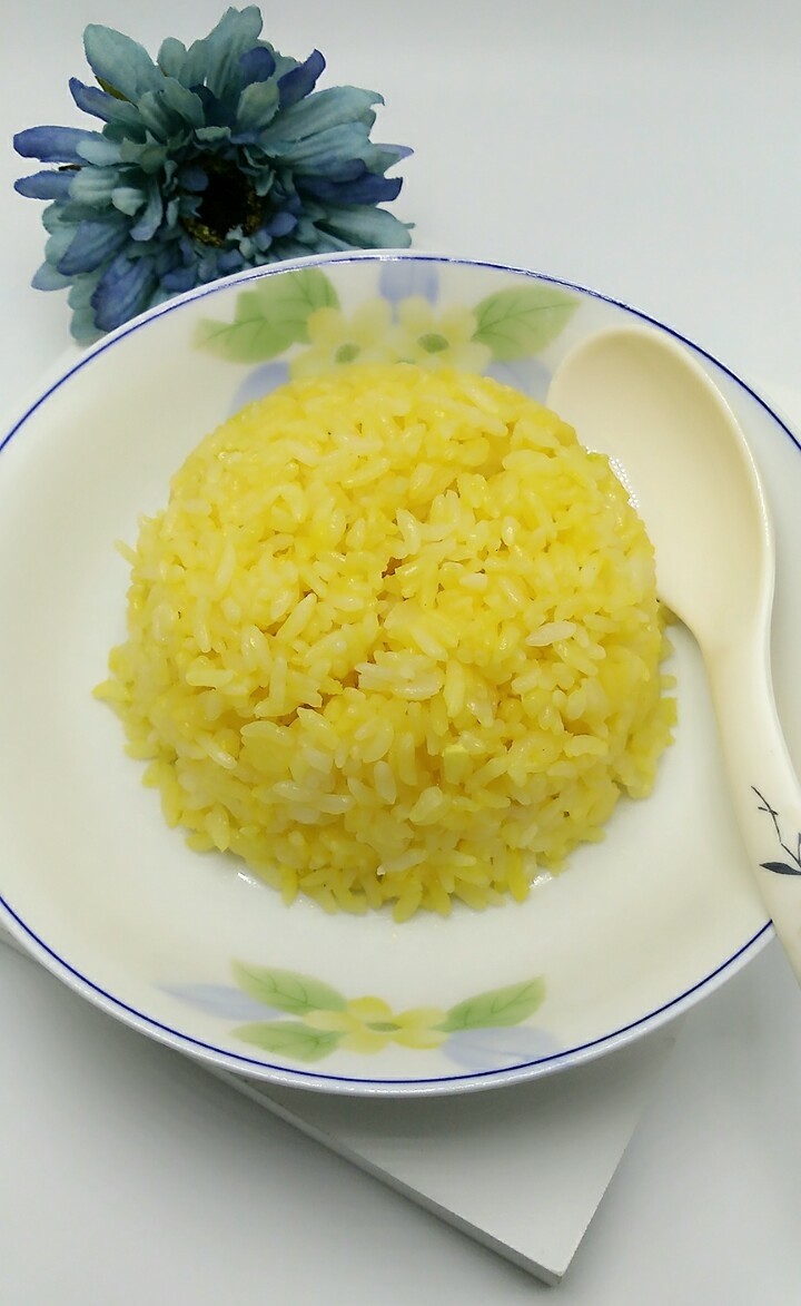 黄金炒饭,热腾腾的黄金米饭来啦,是不是颗粒感实足?