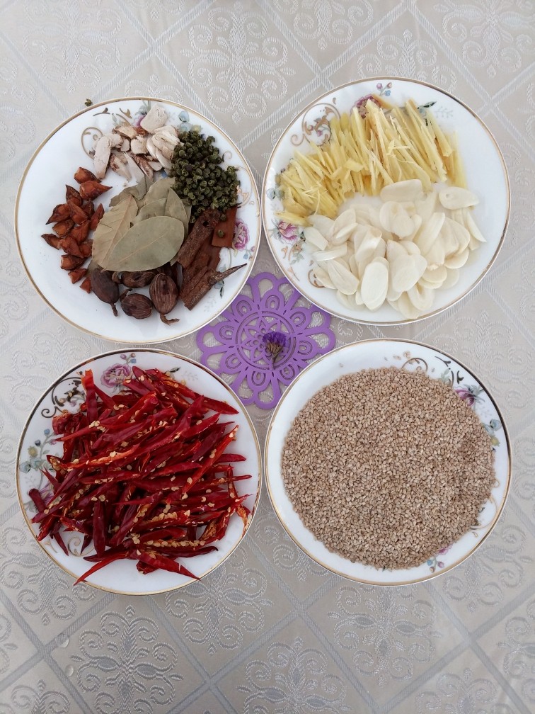 自贡冷吃牛肉,先把以上材料准备好