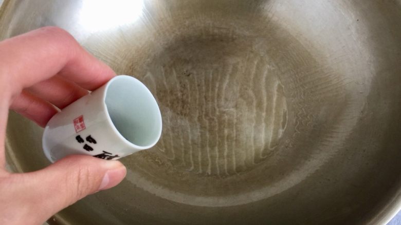 了不起的小番茄➕番茄土豆红烩牛肉,热锅冷油,加入花椒小火煸香,千万别糊了,会发苦