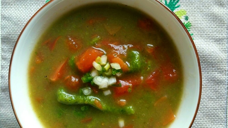 面也要创新吃――一份菠菜番茄面送给你们😊,成品图，开吃！