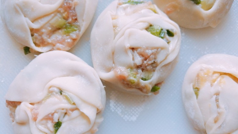 快手菜之简化版葱油饼,压扁,整形