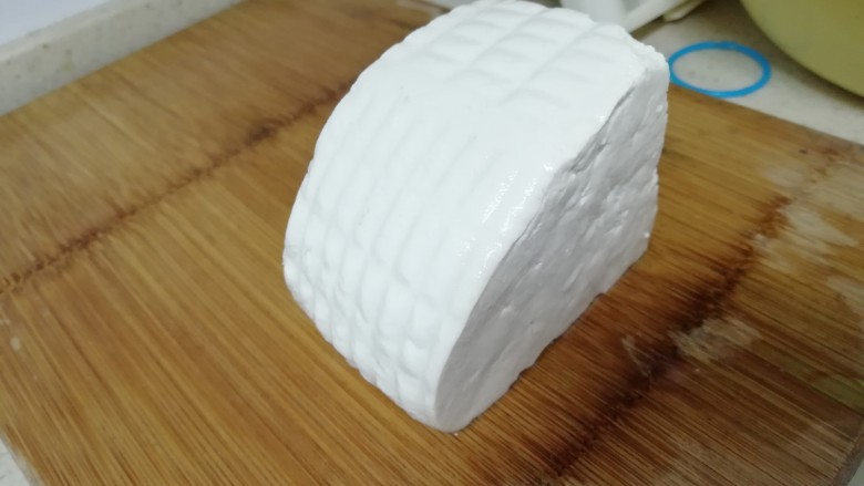 家常豆腐,<a style='color:red;display:inline-block;' href='/shicai/ 465'>豆腐</a>洗干净