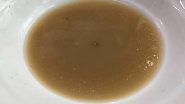 香菇粒(面包机版),1勺生粉加小许水(这一步可以省略)