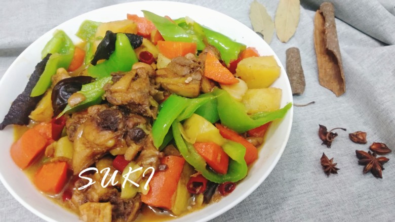 黄焖鸡米饭